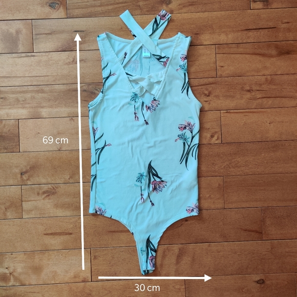 Floral Bodysuit - Picture 4 of 8